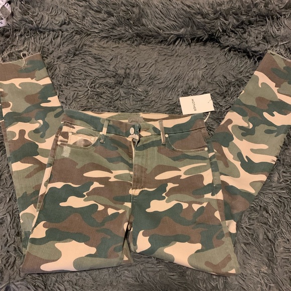 Mother Discontinued The Looker in “See Me” Distressed. see pics) New With Tags - Picture 3 of 5